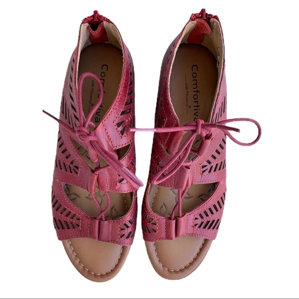 Comfortiva Riley Open Toe Red Leather Laser Cutout Detailed Boho Sandals Size 6 - Picture 8 of 16